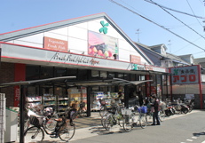 ■食品館アプロ池田店　約800ｍ（徒歩約10分）